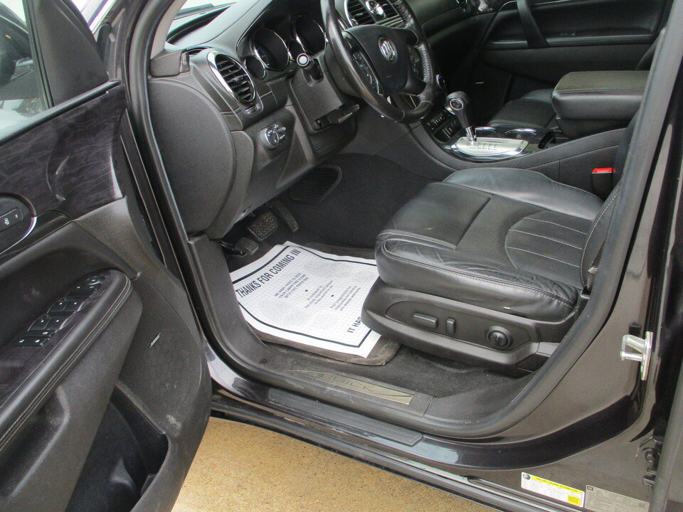 Used 2017 Buick Enclave Leather AWD/4WD image 26