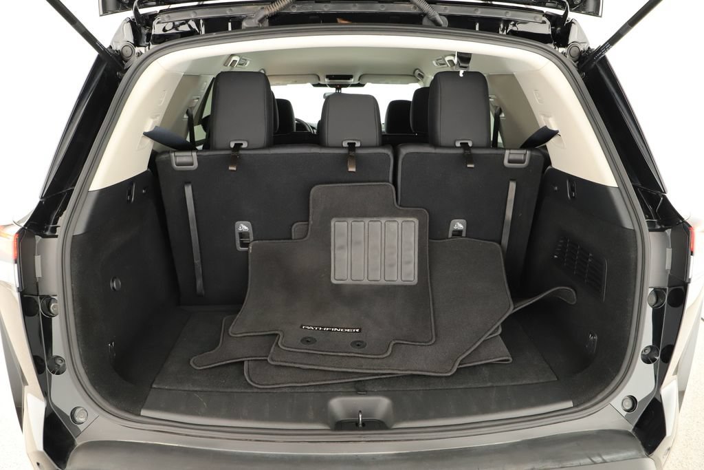 Used 2022 Nissan Pathfinder SV AWD/4WD image 32