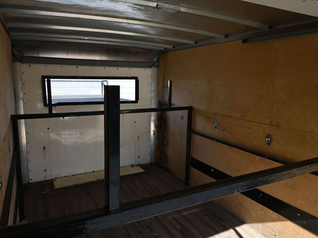 Used 2017 Chevrolet Express 3500 image 24