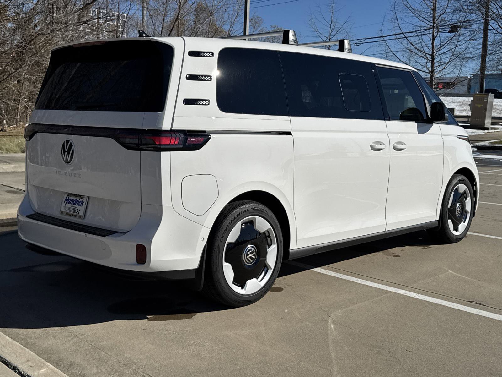 New 2025 Volkswagen ID. Buzz Pro S image 26