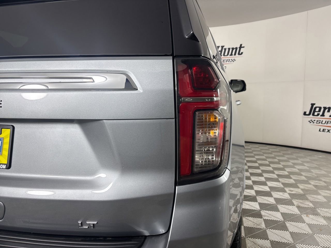 Used 2023 Chevrolet Tahoe LT w/ Luxury Package image 33