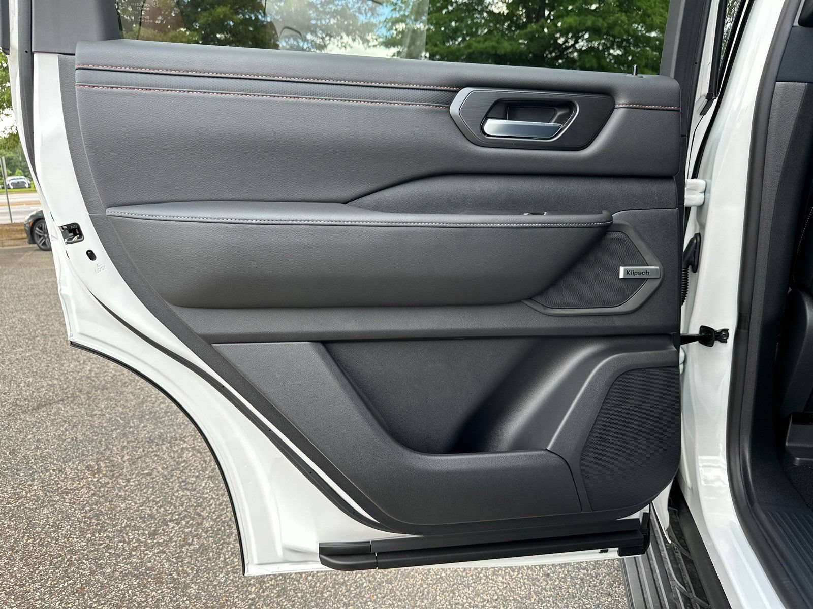 New 2025 Nissan Armada PRO-4X AWD/4WD image 22