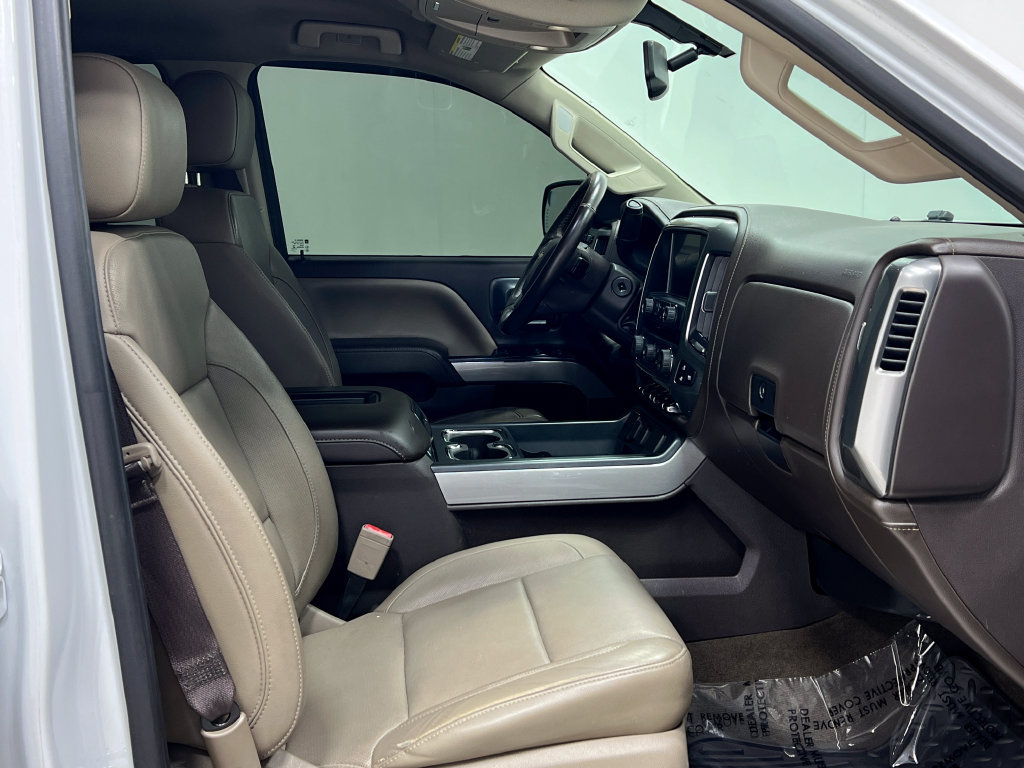 Used 2018 Chevrolet Silverado 1500 LTZ Z71 w/ LTZ Plus Package AWD/4WD image 36