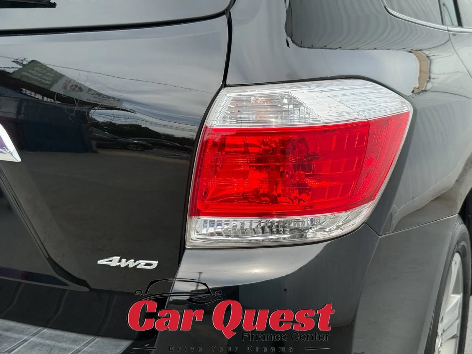 Used 2013 Toyota Highlander Limited AWD/4WD image 24