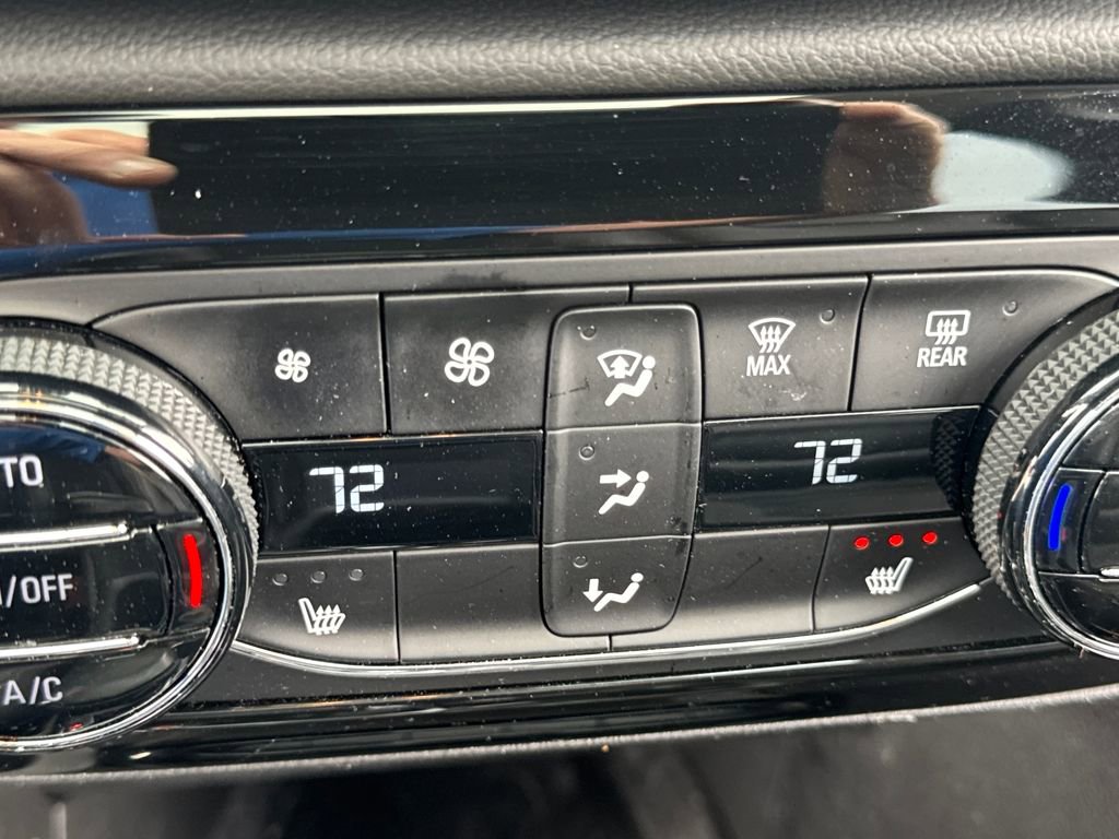 Used 2023 Buick Encore GX Essence w/ Experience Buick Package image 21