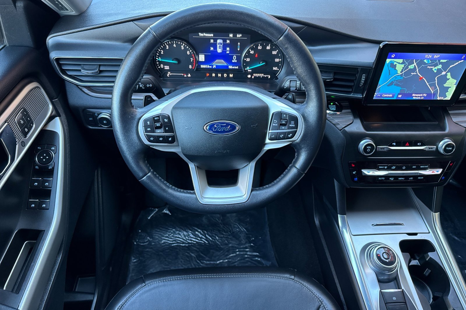 Used 2020 Ford Explorer Limited w/ Class III Trailer Tow Package image 13