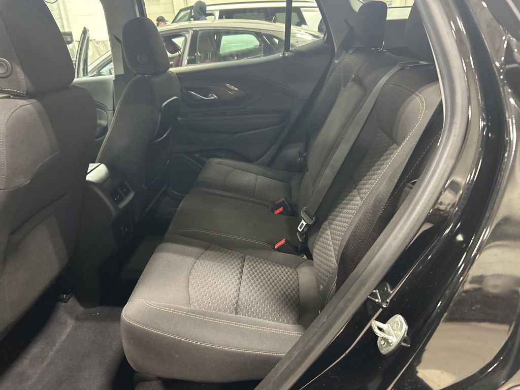 Used 2020 GMC Terrain SLE w/ Driver Convenience Package AWD/4WD image 16
