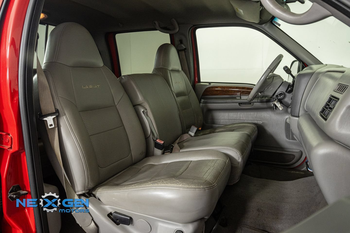 Used 2001 Ford F350 Lariat AWD/4WD image 35
