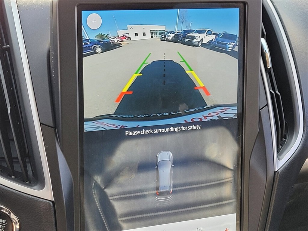 Used 2022 Ford Edge SEL image 16