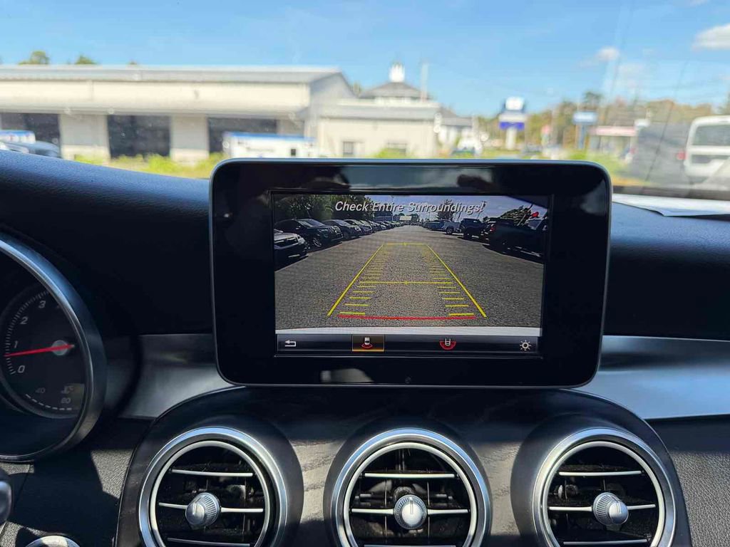 Used 2017 Mercedes-Benz C 300 4MATIC Sedan image 29