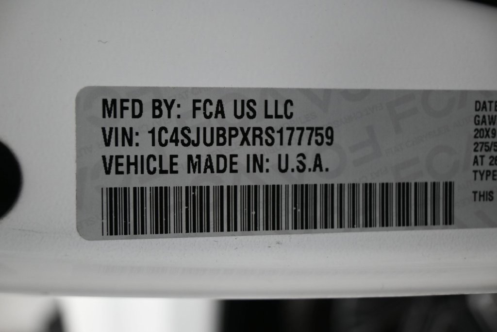 Used 2024 Jeep Wagoneer Series II w/ Flexible Seating Group RWD image 9