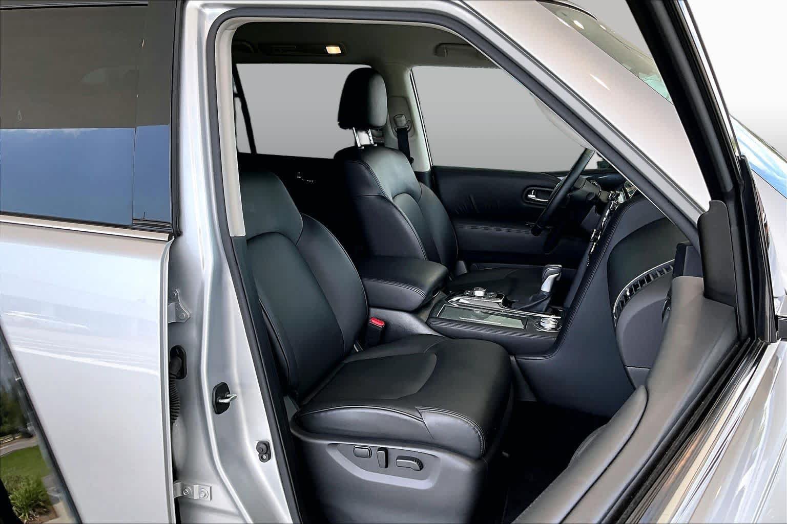 Used 2023 Nissan Armada SV w/ Cargo Package AWD/4WD image 8