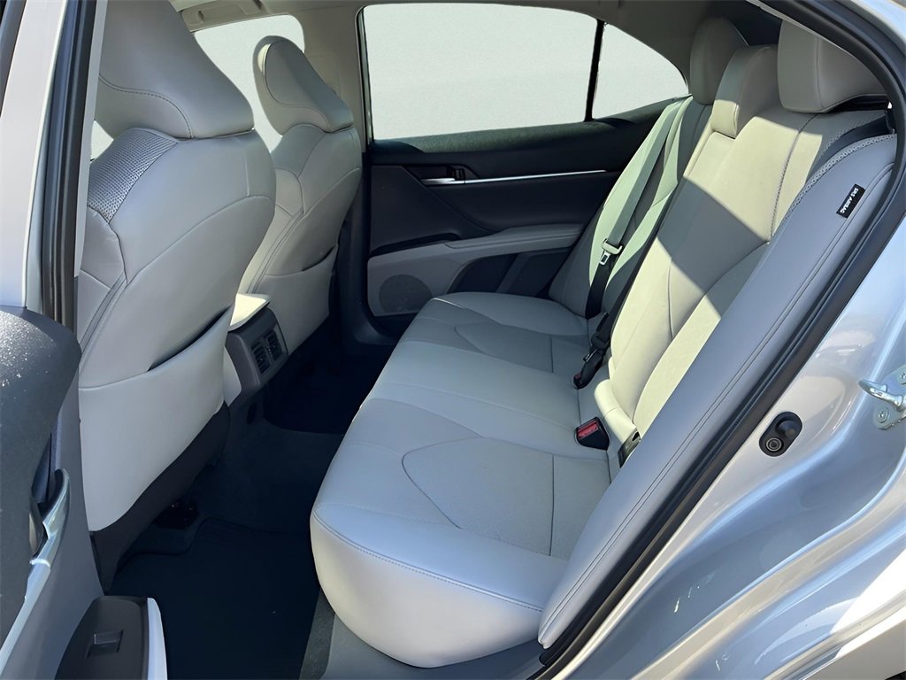 Used 2023 Toyota Camry XSE image 38