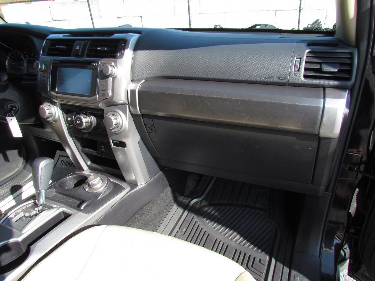 Used 2015 Toyota 4Runner SR5 image 17