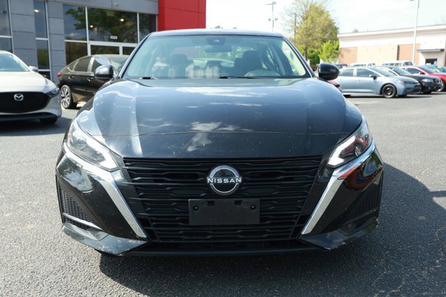 Used 2023 Nissan Altima 2.5 SV FWD image 2