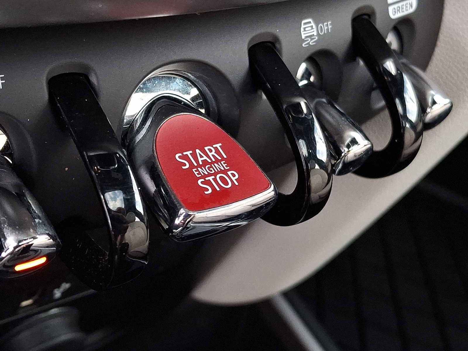 Certified 2024 MINI Cooper Countryman S image 19