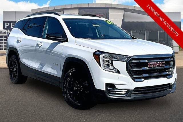 Certified 2024 GMC Terrain AT4 w/ Tech Package AWD/4WD image 11
