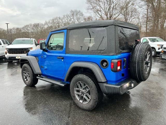 Used 2025 Jeep Wrangler Sport S image 9