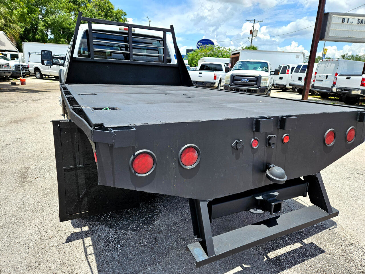 Used 2011 Ford F550 2WD Crew Cab Super Duty w/ Payload Upgrade Pkg image 6