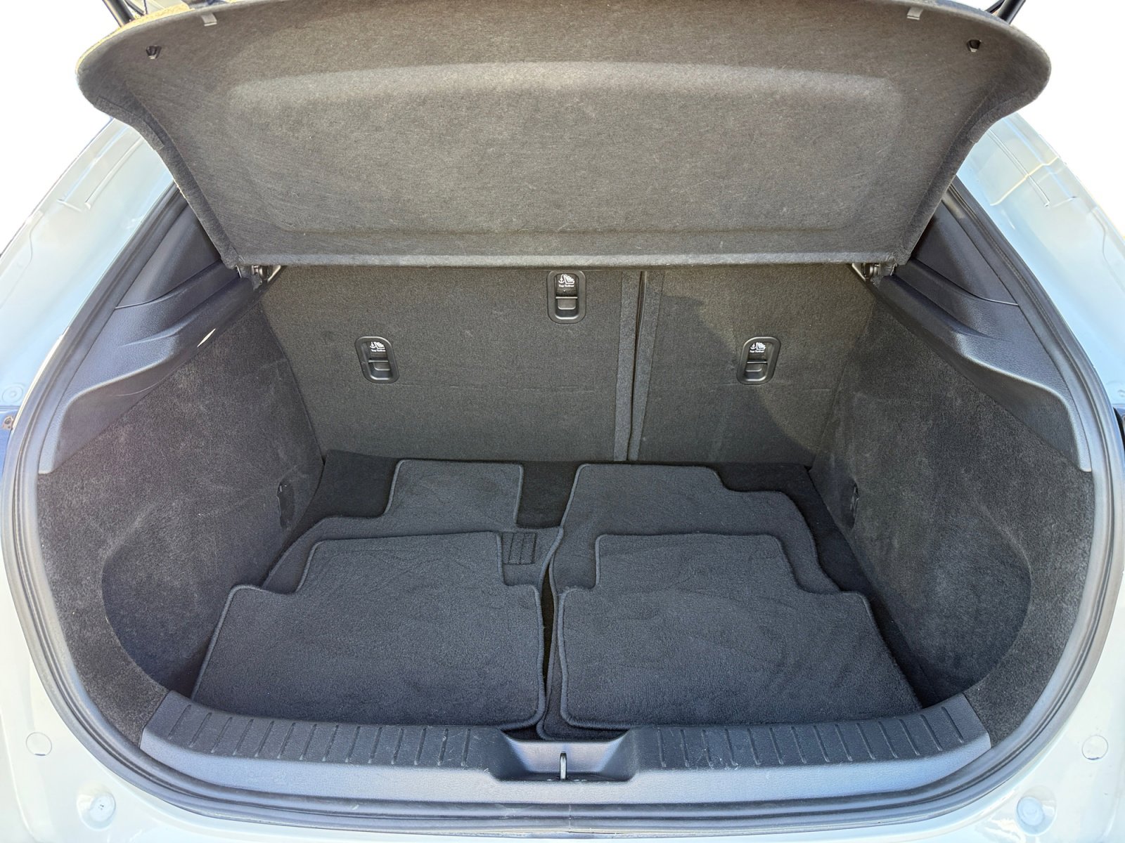 Used 2023 MAZDA CX-30 AWD 2.5 S w/ Preferred Package image 17