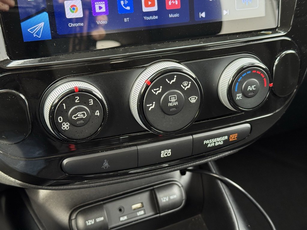 Used 2015 Kia Soul image 31