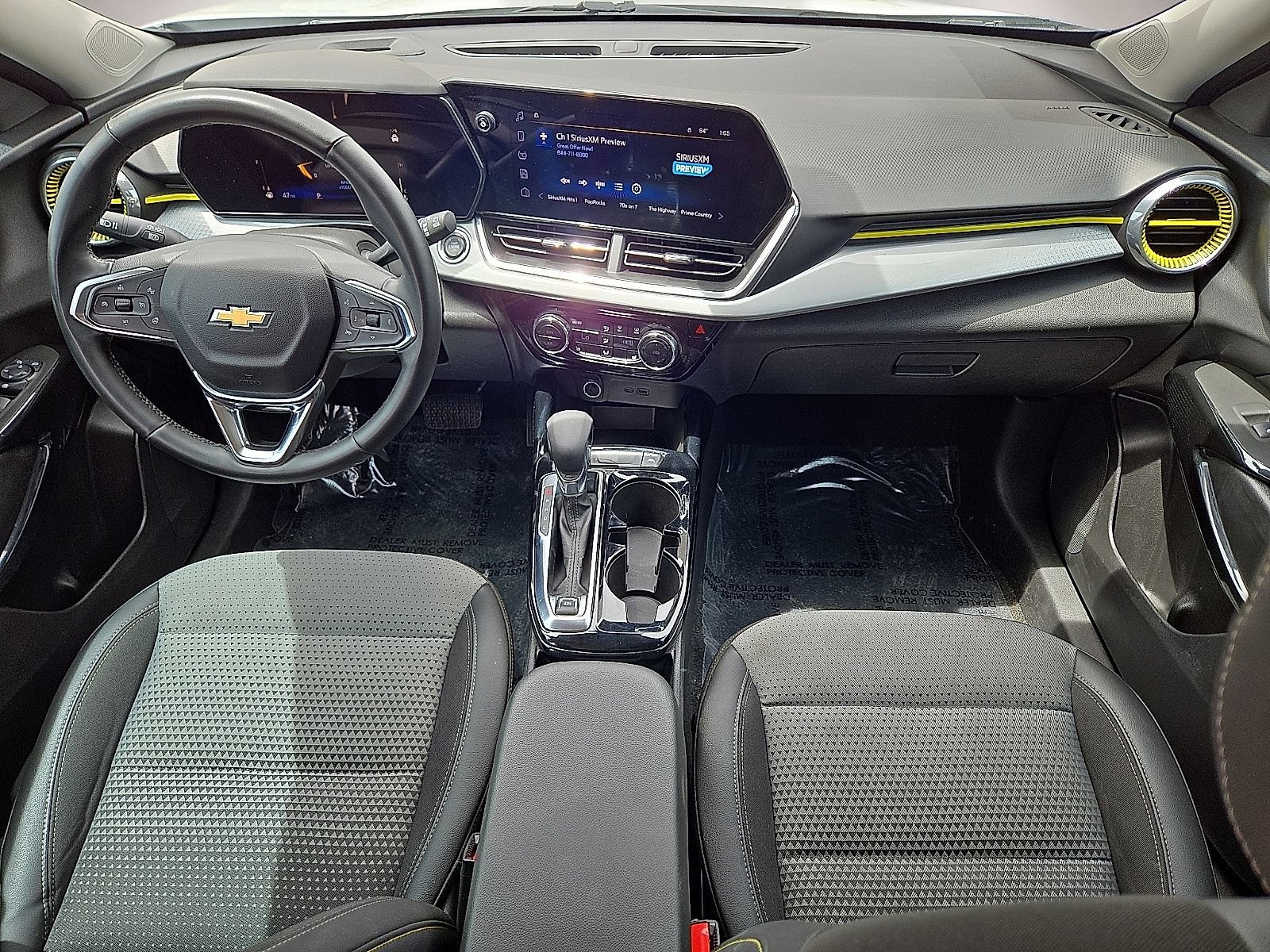 Used 2025 Chevrolet Trax LT w/ Driver Confidence Package FWD image 17