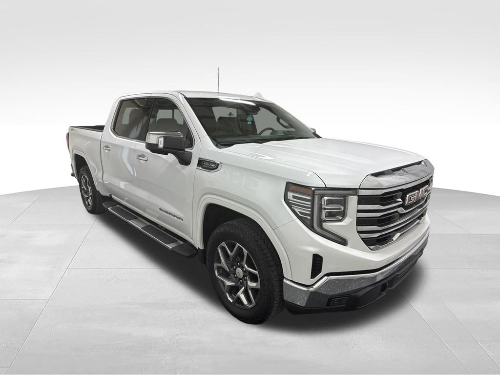 Used 2025 GMC Sierra 1500 SLT AWD/4WD image 4