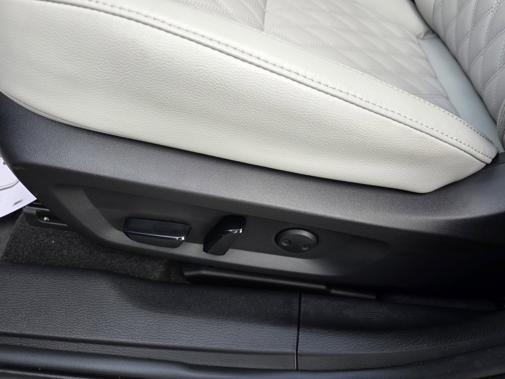 Used 2024 Mitsubishi Outlander SEL image 26