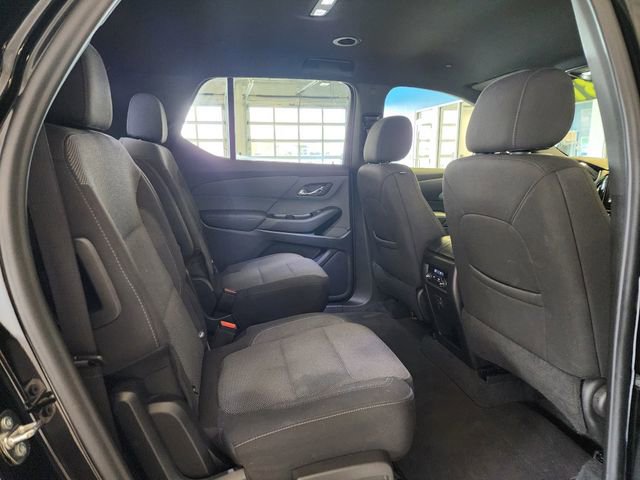 Used 2023 Chevrolet Traverse LT FWD image 19