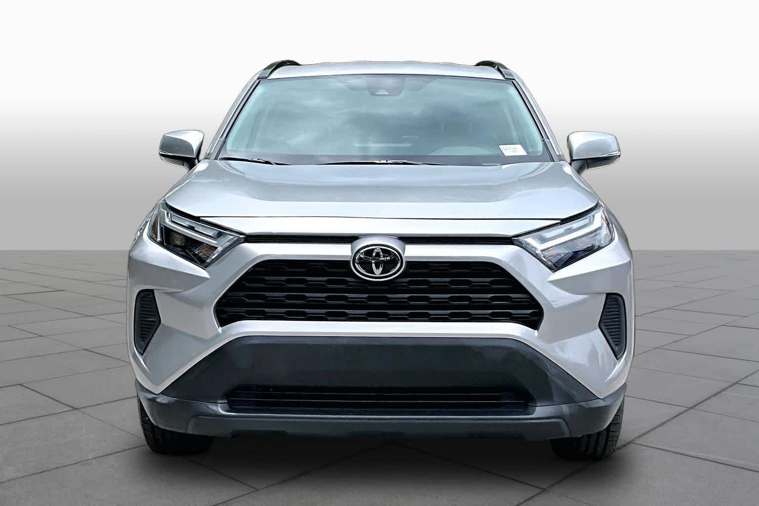 Used 2023 Toyota RAV4 XLE FWD image 6