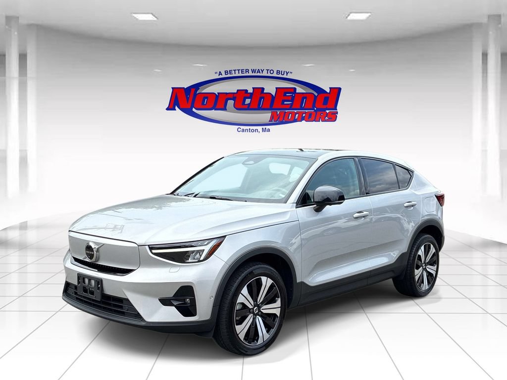 Used 2023 Volvo C40 P8 Recharge Plus w/ Climate Package AWD/4WD image 3