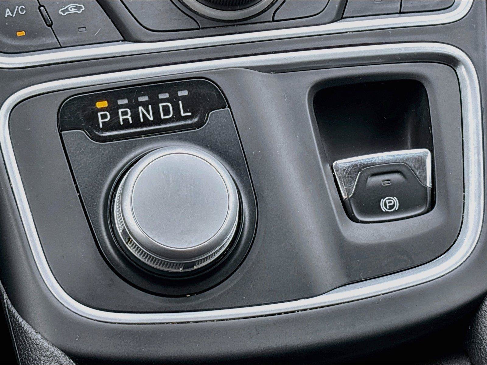 Used 2015 Chrysler 200 Limited w/ Convenience Group FWD image 15