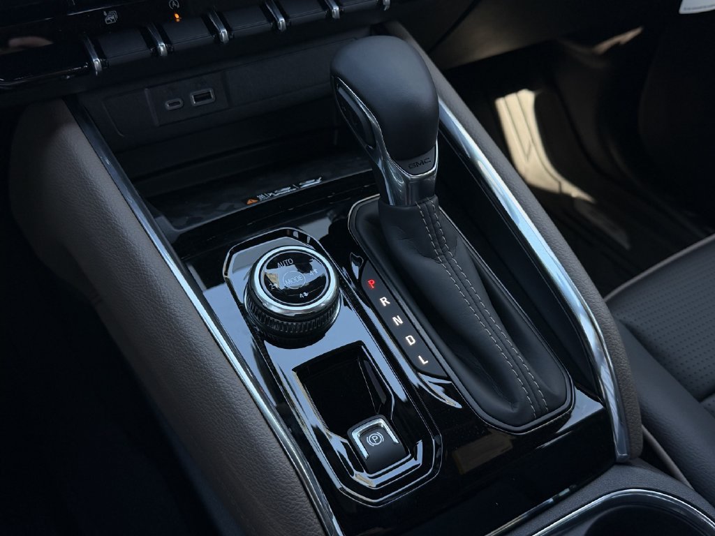 New 2026 GMC Canyon Denali AWD/4WD image 15