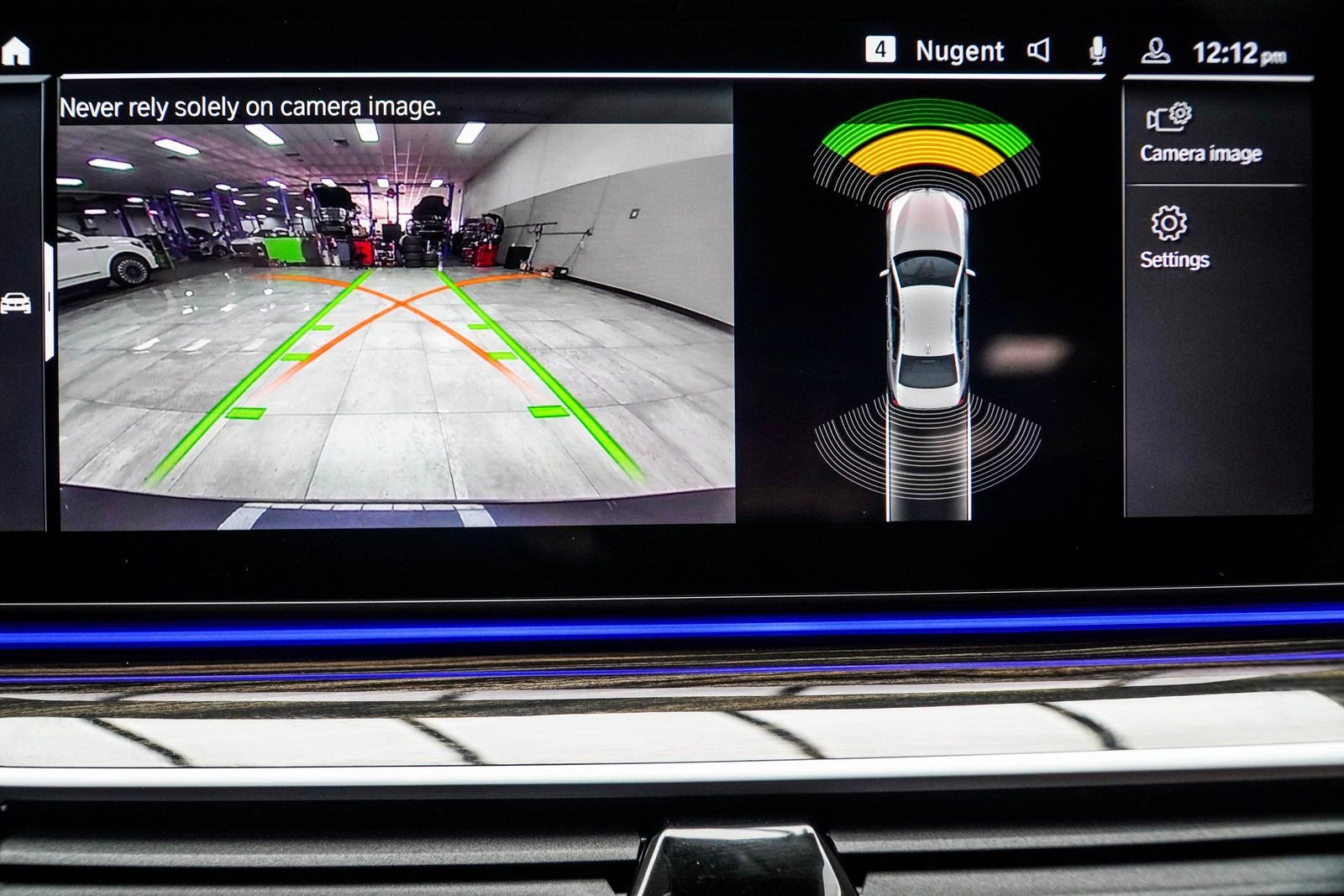 Used 2023 BMW 530i xDrive w/ Premium Package image 26