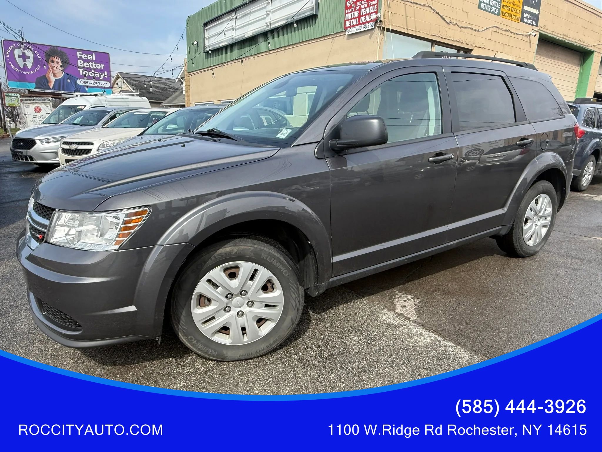 Used 2018 Dodge Journey SE image 1