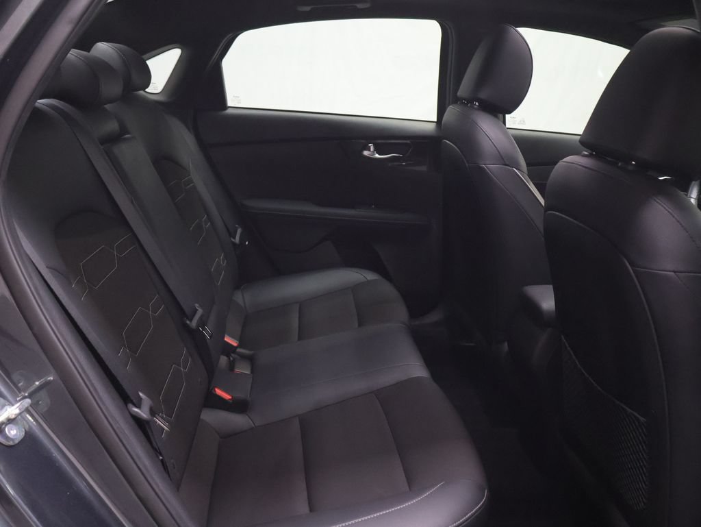 Used 2024 Kia Forte GT-Line w/ GT-Line Premium Package FWD image 12