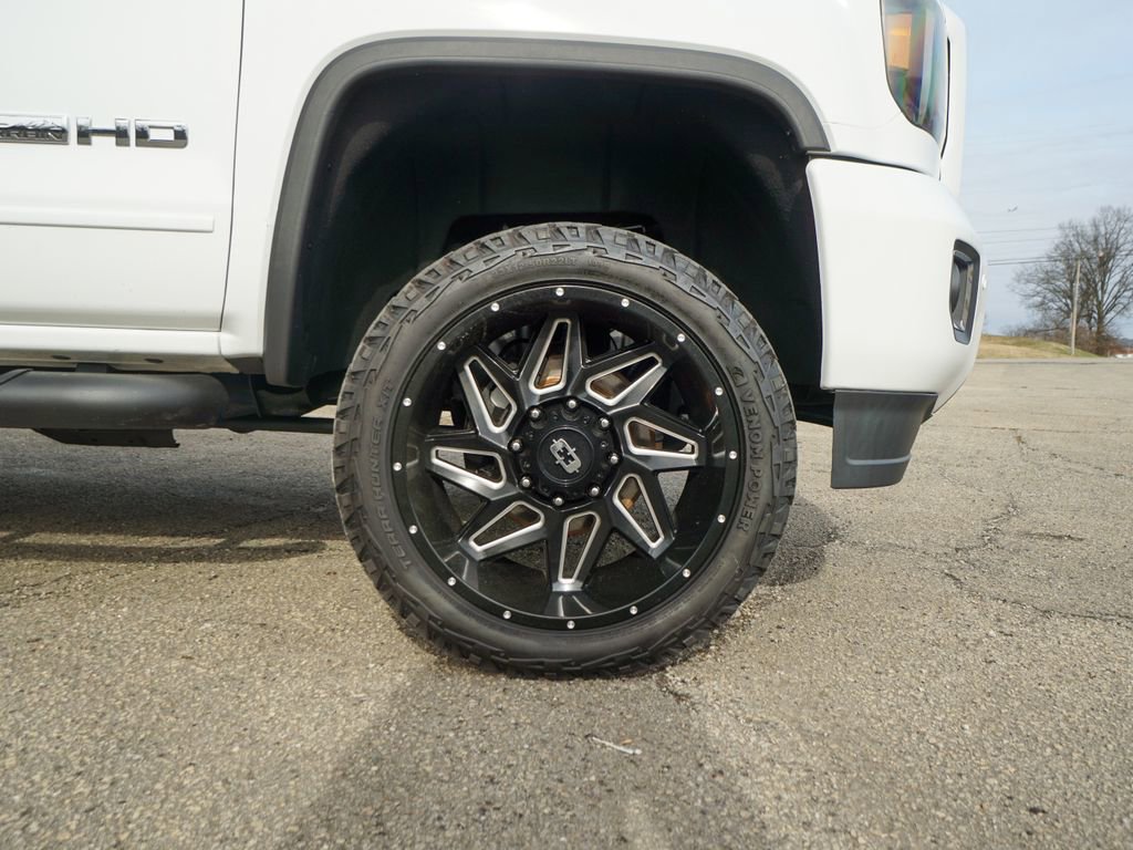 Used 2017 GMC Sierra 2500 SLT w/ All Terrain X HD Package image 11