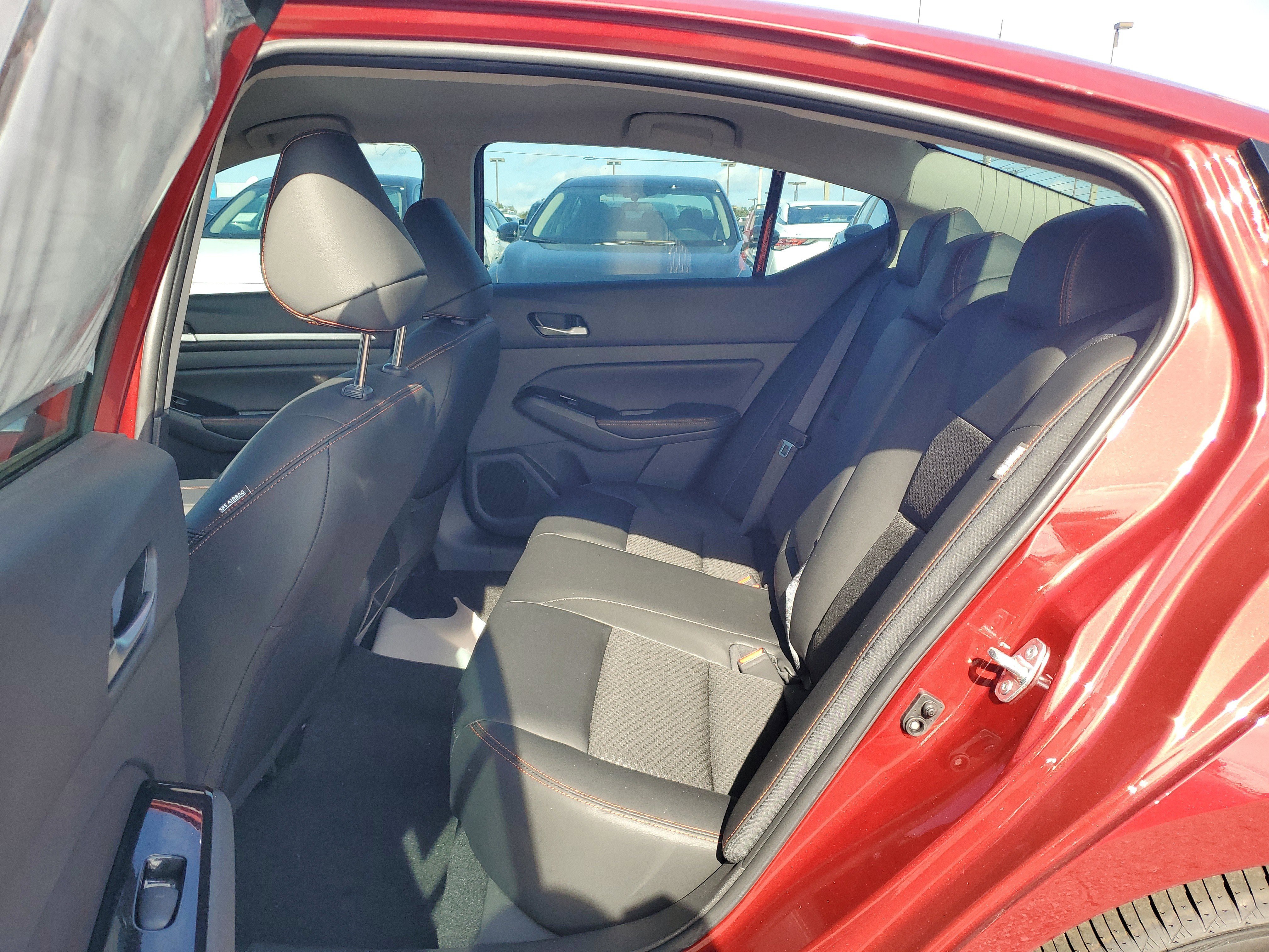 New 2025 Nissan Altima 2.5 SR image 11