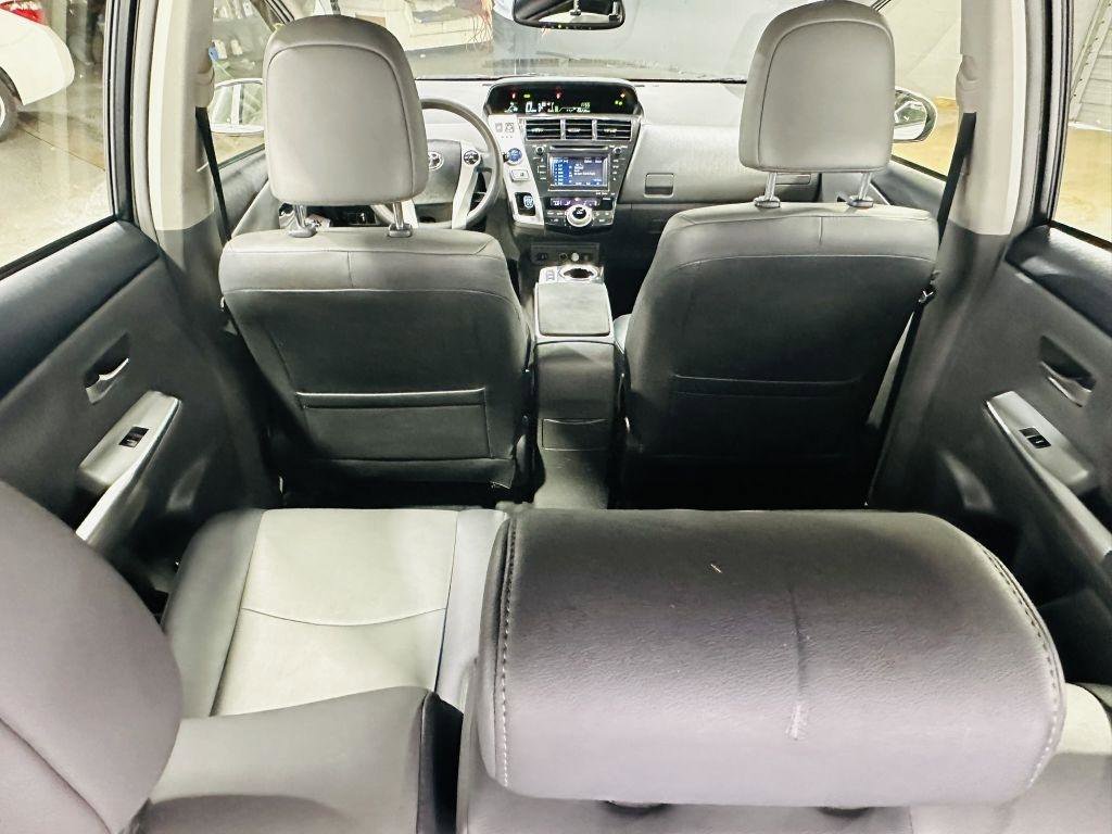 Used 2012 Toyota Prius V Five FWD image 28