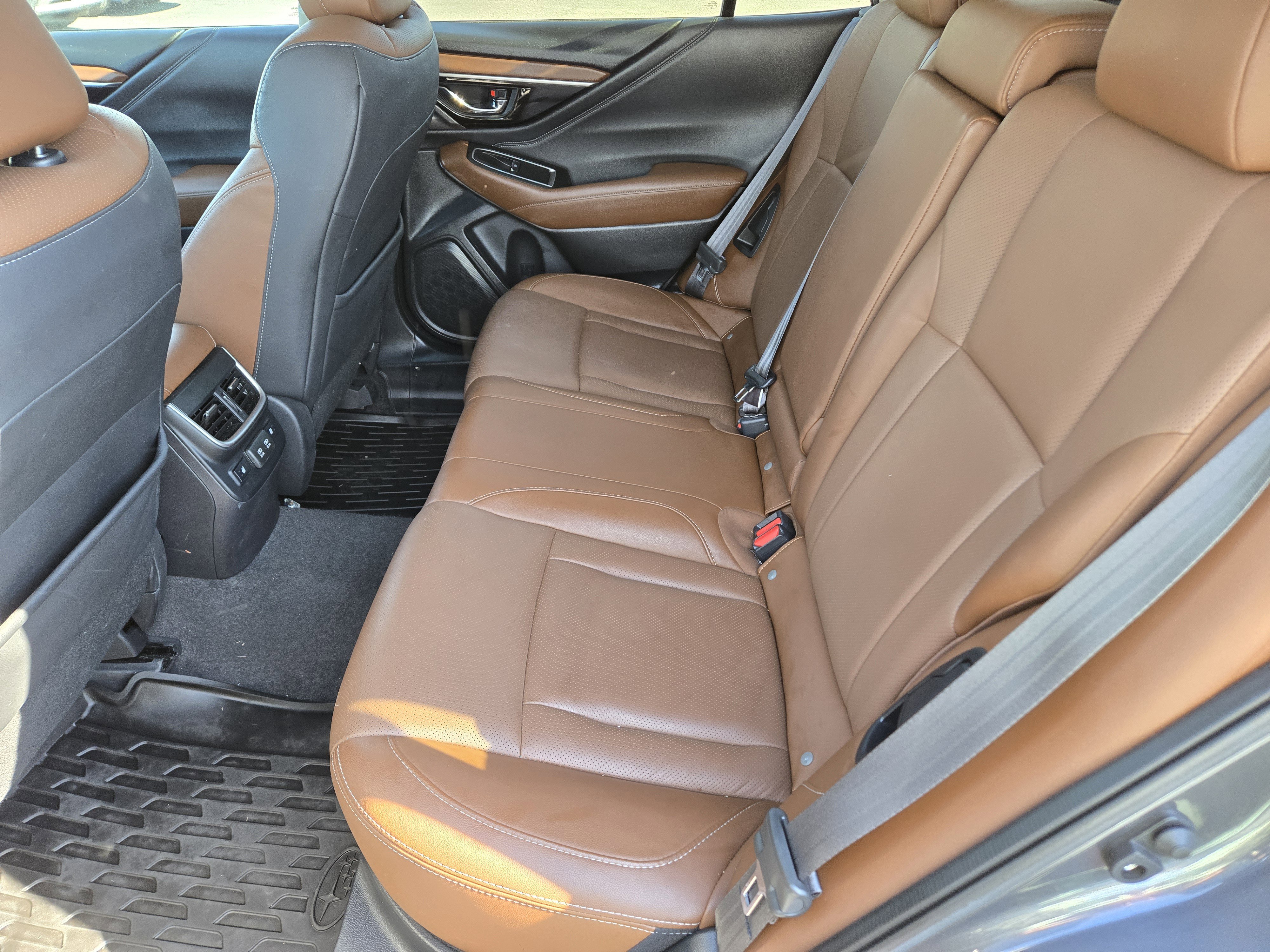 Used 2021 Subaru Outback Touring w/ Popular Package #2 image 17