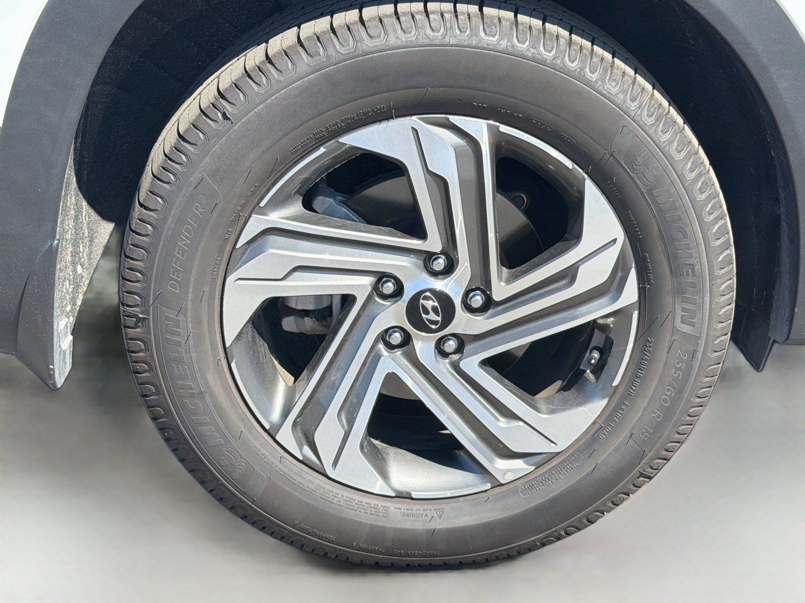 Used 2023 Hyundai Santa Fe SEL w/ Premium Package FWD image 9