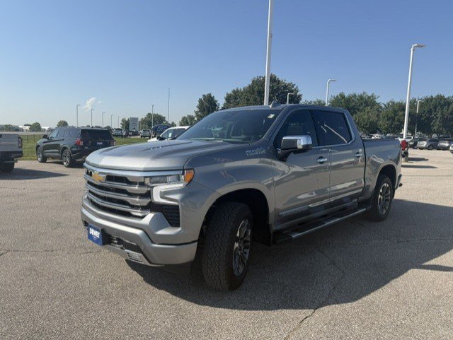 Used 2026 Chevrolet Silverado 1500 High Country w/ Technology Package AWD/4WD image 3