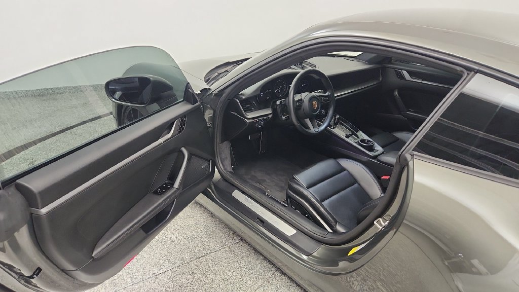 Used 2021 Porsche 911 Carrera S RWD image 53