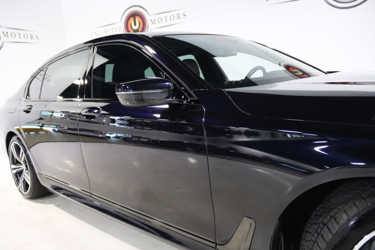 Used 2019 BMW 750i RWD image 84