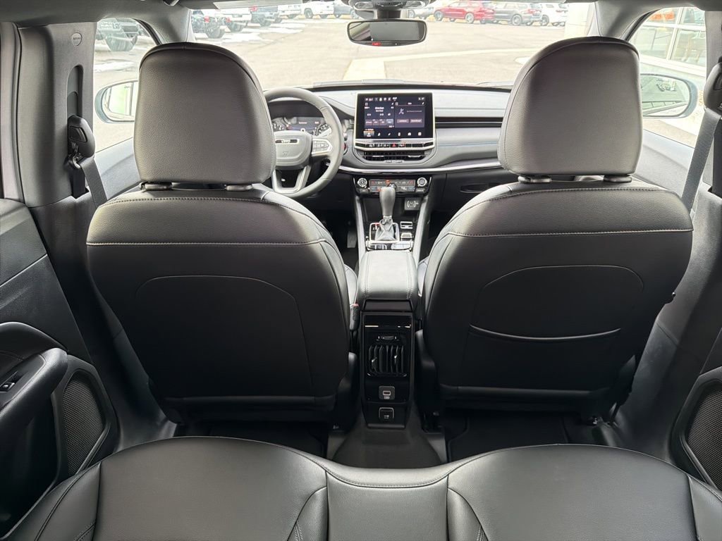 New 2026 Jeep Compass Limited image 32