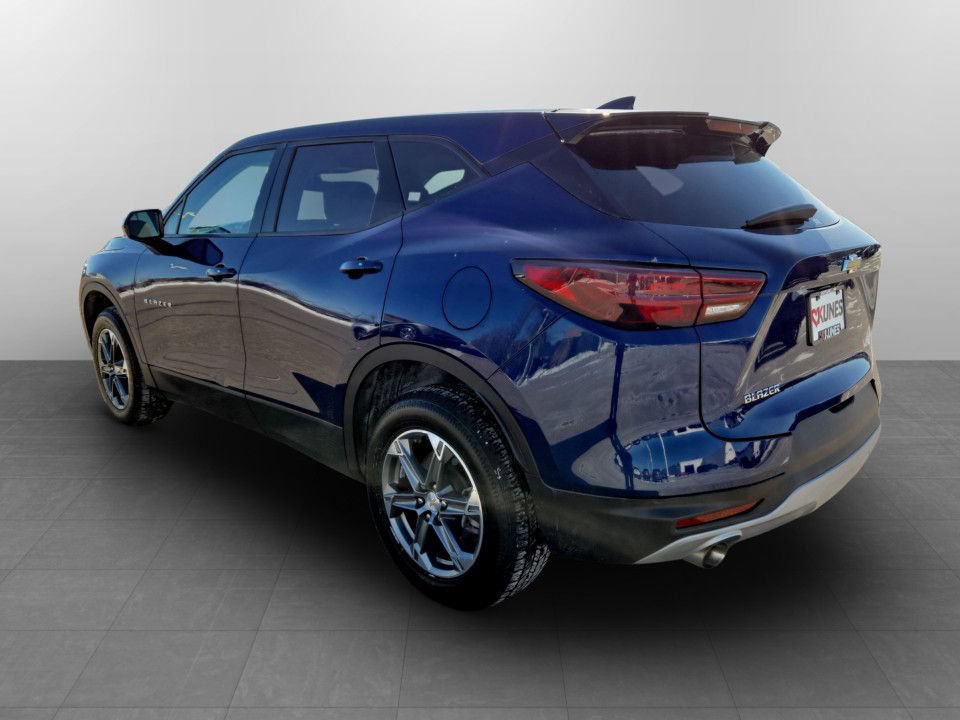 Used 2023 Chevrolet Blazer LT image 8