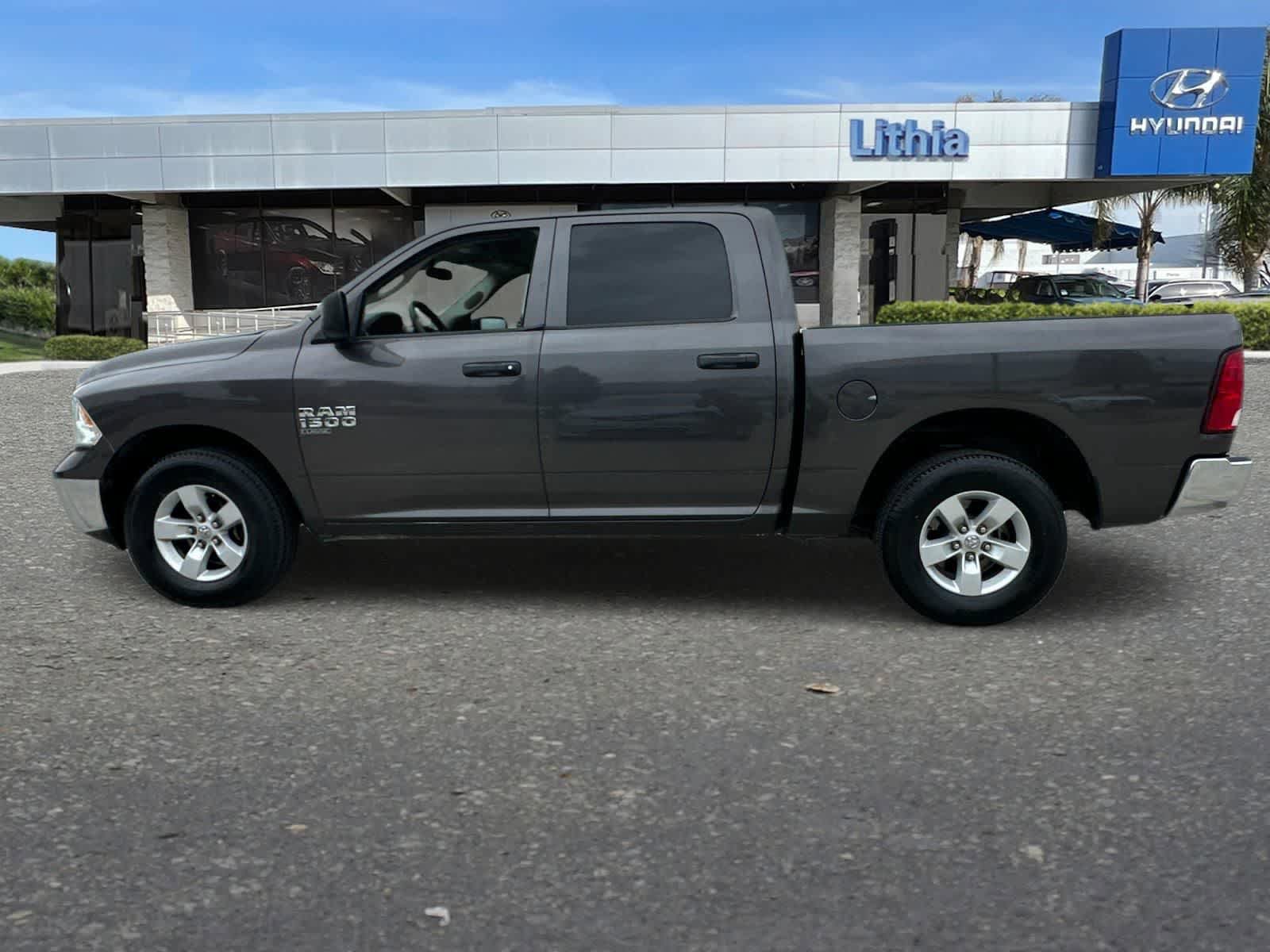 Used 2020 RAM 1500 Tradesman w/ Chrome Plus Package RWD image 6