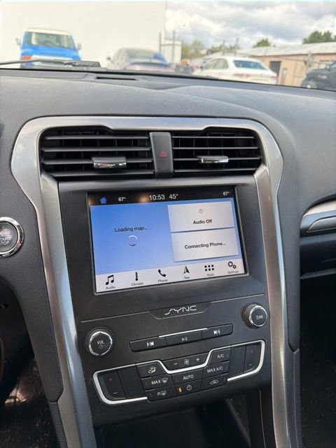 Used 2019 Ford Fusion SE FWD image 19