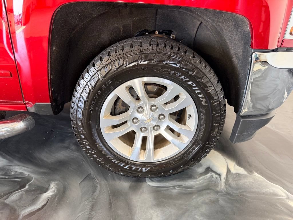 Used 2018 Chevrolet Silverado 1500 LT w/ All Star Edition AWD/4WD image 22