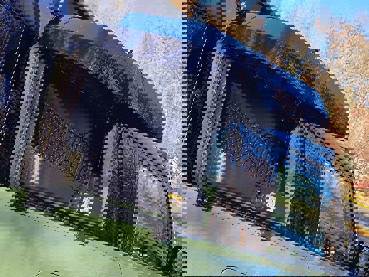 Used 2023 Land Rover Defender 110 75th Limited Edition image 72